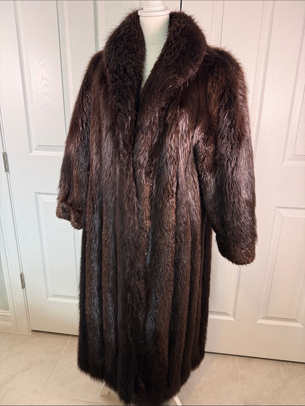 Adolfo Vintage Unisex Beaver Fur Coat Mink Sheared Collar Cuffs Full Length Luxe